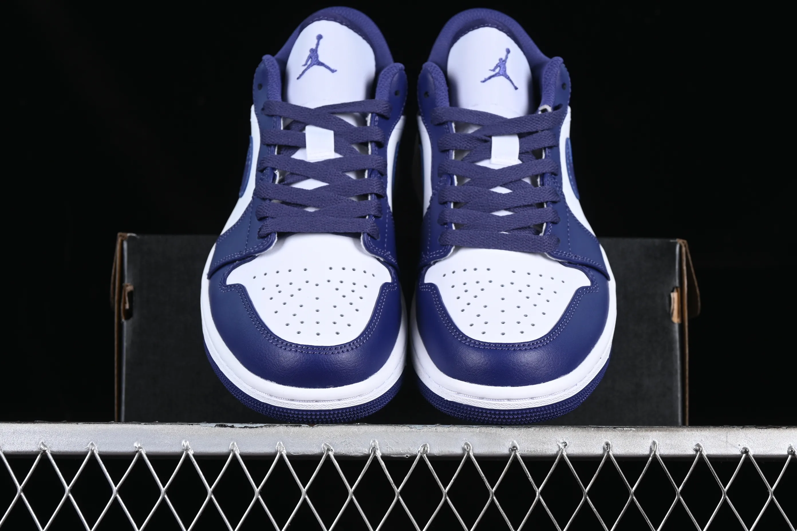 All categories Air Jordan Jordan series basketball shoes Air Jordan 1 Low G version pure original Air Jordan 1 Low AJ1 Joe 1 white and purple low-top cultural casual sneakers 553558-515